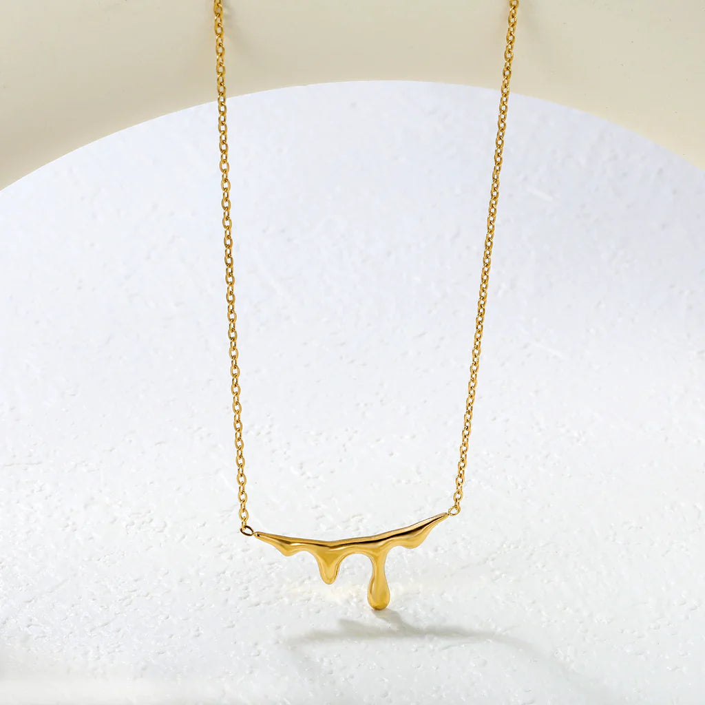 Elara Teardrop Pendant Tag Necklace
